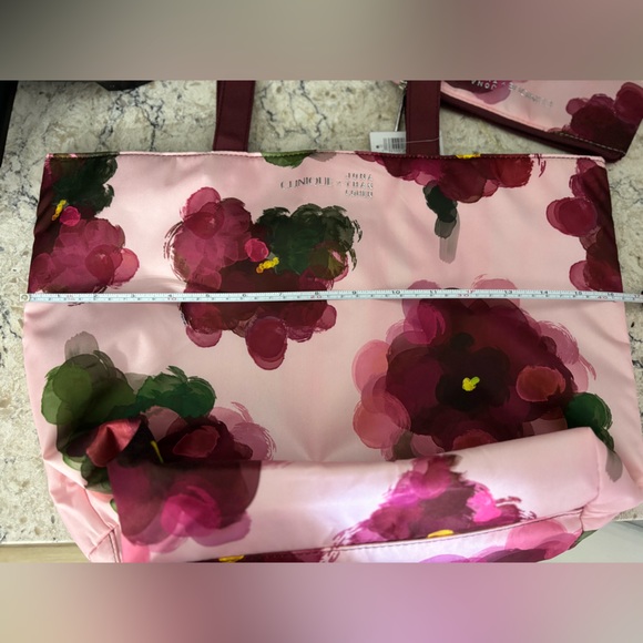 Clinique Pink Floral Tote with Burgundy Handles and Makeup Bag NWT - Picture 9 of 12
